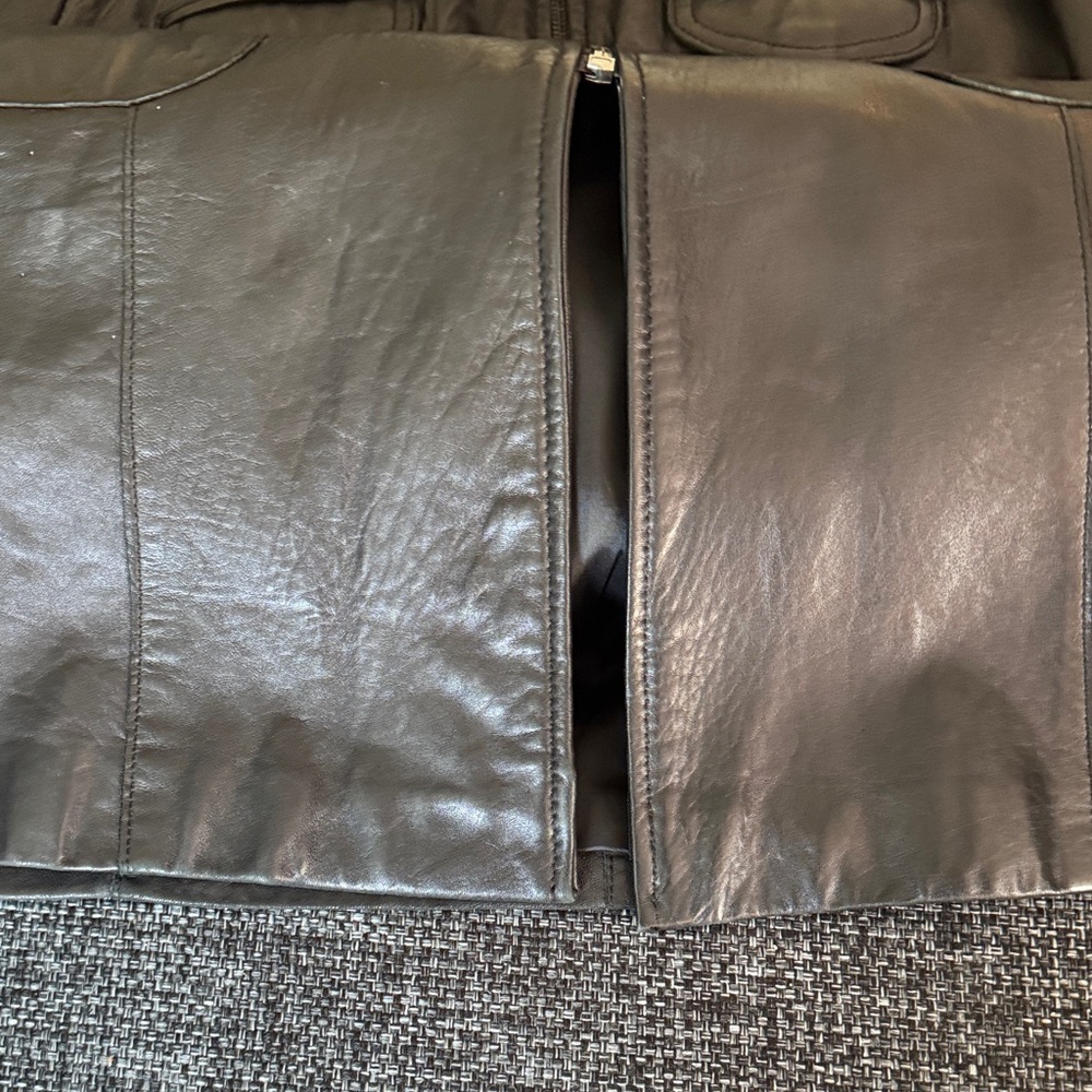 Women’s Black Leather Zip-Up coat with Ribbed Collar. Knee length - Picture 6 of 14